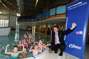 Chris Holmes and some young swimmers during his visit to Newbridge