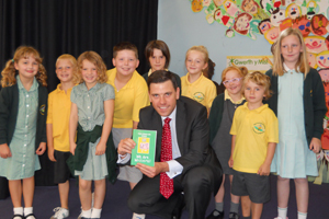 Chris Evans MP with pupils from Ysgol Gymraeg Cwm Deren
