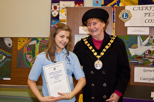 Ellie Tsipas with Caerphilly County Borough Mayor Vera Jenkins