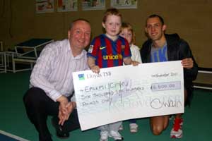 Ceri Richards with son Owain and hurdler Dai Greene