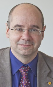 Simon Thomas AM