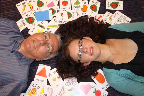 Pengam pair Chris Williams and Laura Parry, who study at Glamorgan University, have set up a Welsh language flash cards business