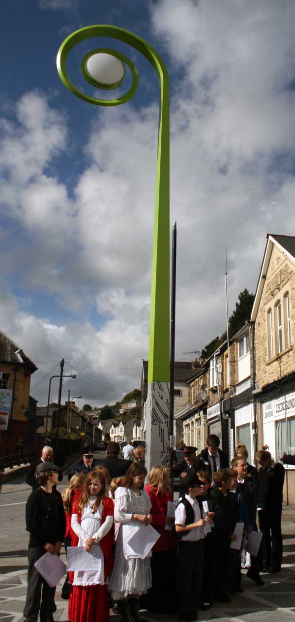 Hallelujah Lamp unveiled in Newbridge