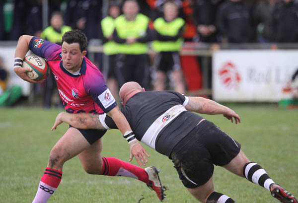 Bedford Blues Jake Sharp takes on Bedwas prop Matt Pettit