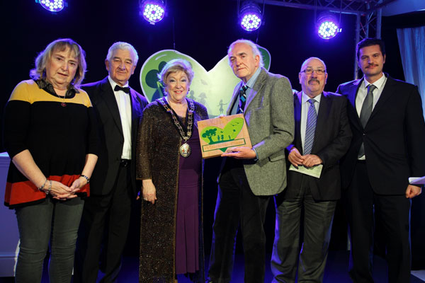 Overall winners Oakdale and Penmaen Community Woodland receiving their award from the Mayor Cllr Gaynor Oliver, the Leader Cllr Harry Andrews and main event sponsors SEDA