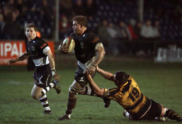Deri Mattravers makes a break