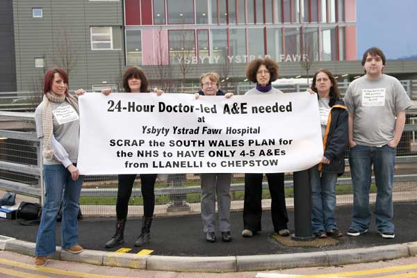 Campaigners want a 24-hour A&E at Ysbyty Ystrad Fawr