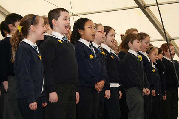 Ty Newydd Primary pupils in fine voice at the St David's Day celebrations
