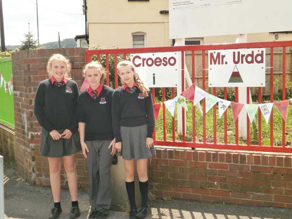 Ysgol Gyfun Cwm Rhymni Year 8 pupils  Megan Phillips, Nia Davies, Bethan Davies