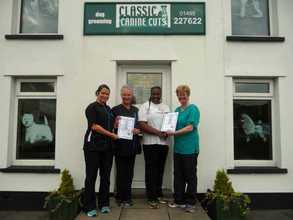 TOP DOGS: Lesley Taylor and Coleen Smith receive their certificates 