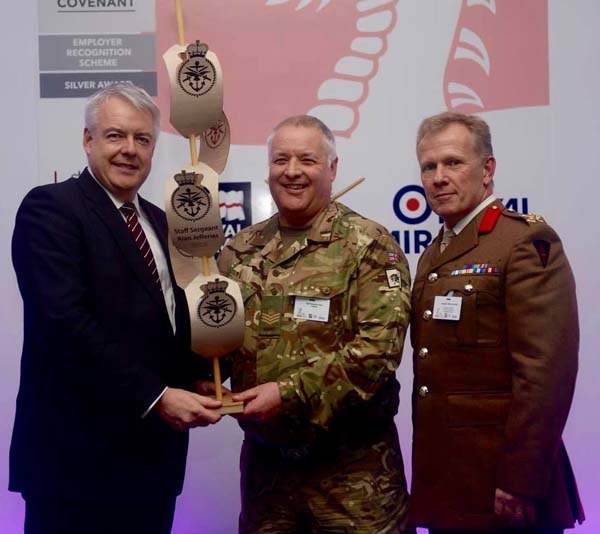 First Minister Carwyn Jones, Staff Sergeant Alan Jeffries (centre) and Head of the Army in Wales, Brigadier Martyn Gamble
