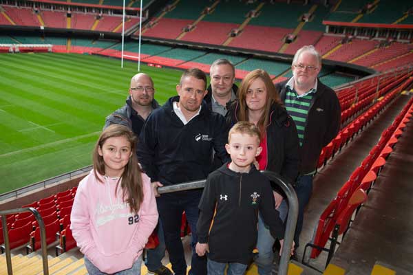 STARSTRUCK: Bargoed Under 7s player Rhys Wood, front right, met Shane Williams, centre, as part of a competition