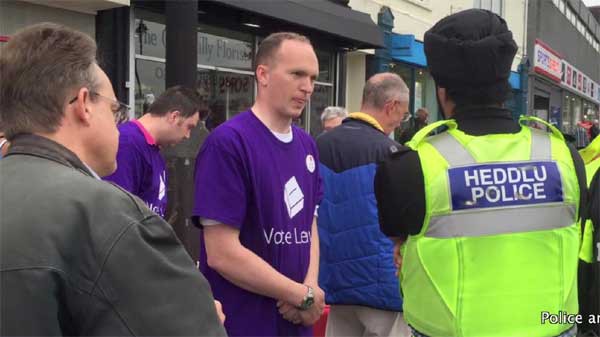 Police were called-in to move the Leave campaigners from their spot in Caerphilly town centre
