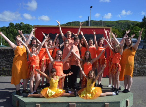 OFF TO FLORIDA: Pupils from Stagecoach Theatre Arts Schools celebrate in style