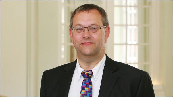 Dr David Bailey