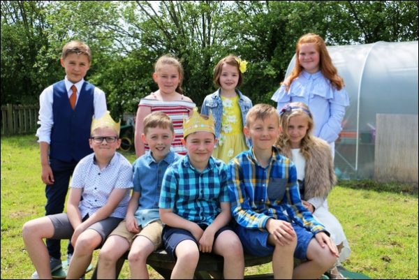 Pupils from Hendre Junior School