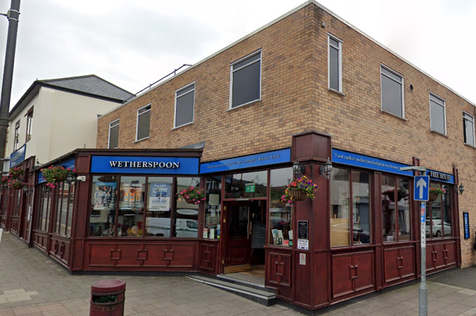 https://caerphilly.observer/news/1062045/terminally-ill-man-refused-service-at-wetherspoon-after-staff-mistake-disability-for-drunkenness/#google_vignette
