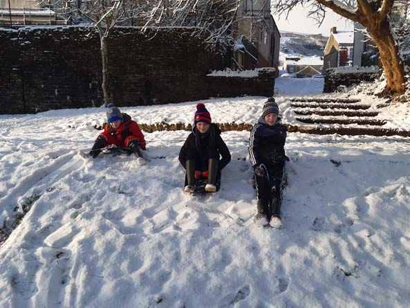 Snow sledgers in Abertridwr