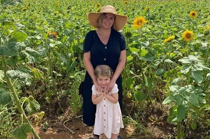 Sarah Hall with daughter Jessica