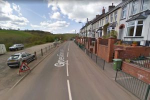 Groesfaen Terrace, Deri