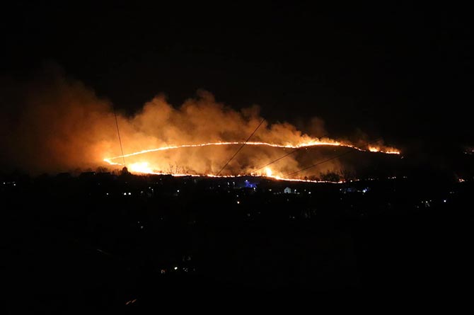 A grass fire ripped through the mountain above Abertridwr on Monday, March 21