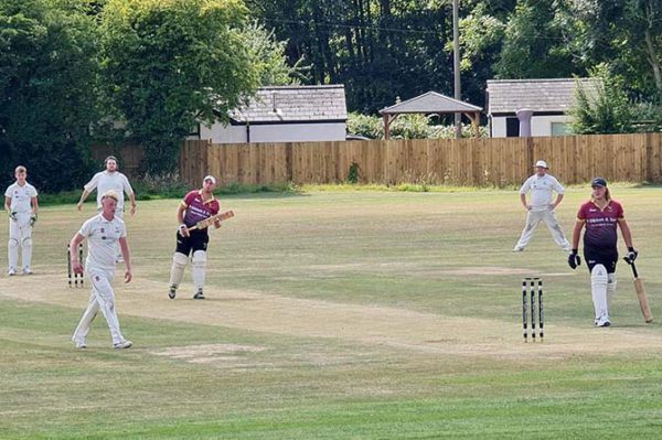 Machen Cricket Club travelled to Ponthir in division four 