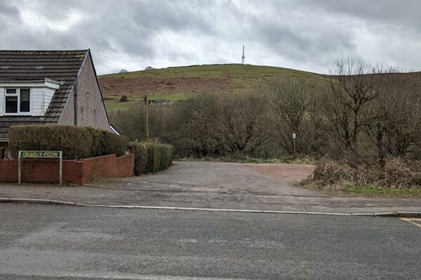 An example of a dropped kerb on Graig y Fedw, Abertridwr