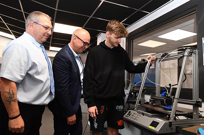 3D printing and high-tec robotics at the campus have been improved thanks to the investment