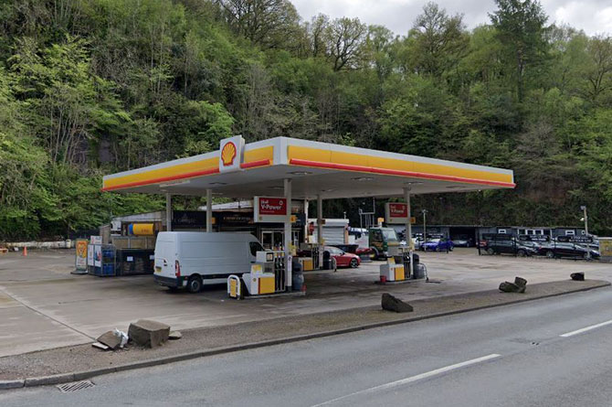 The Shell garage near Crumlin