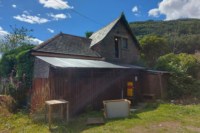 The outbuilding next to the Solar Strand, Crosskeys