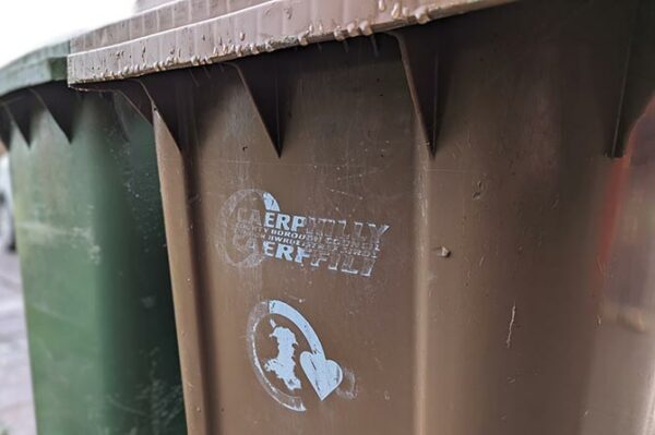 Caerphilly wheelie bins