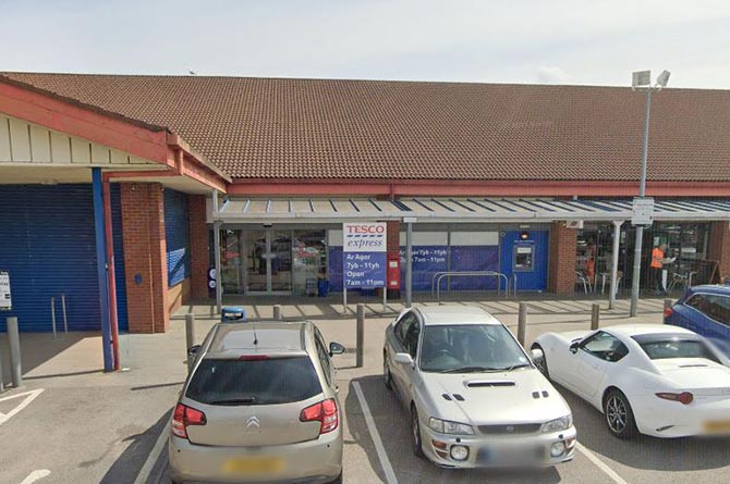 Tesco Express, Castle View Shopping Centre