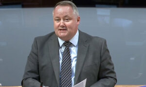 Conservative MS Darren Millar