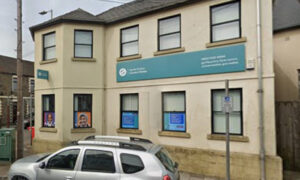 Careers Wales' branch in Caerphilly Town has told staff it's closing