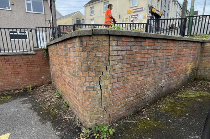 Work will be carried out to fix the broken planter wall at Emporium car park