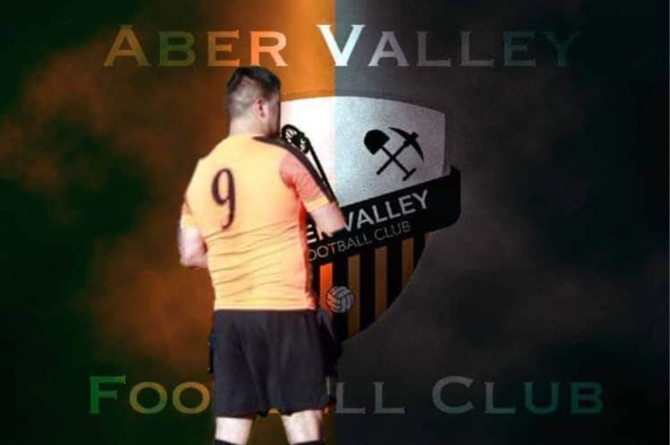 Gomer played for several clubs across Caerphilly