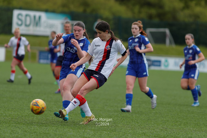 Cascade Ladies had a 2-0 lead heading into the half-time break