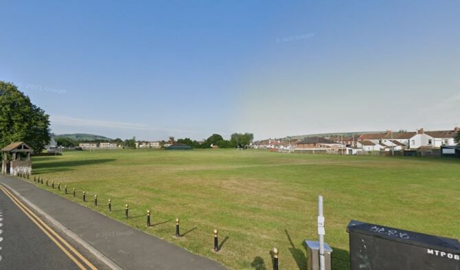 Owain Glyndwr fields, Caerphilly