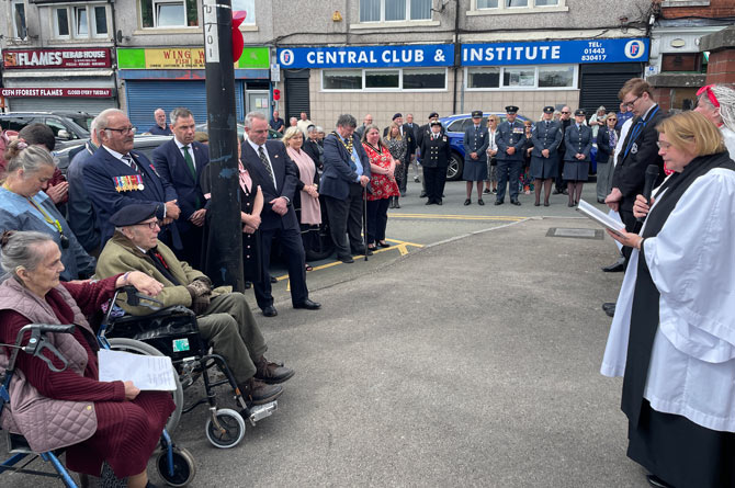 The ceremony was held at the Cenotaph in Cefn Fforest
