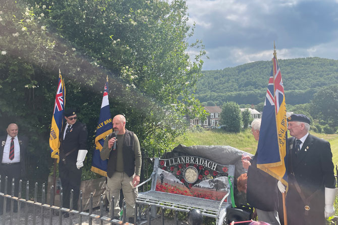 Glen Adams unveiled the bench he spent four weeks working on 