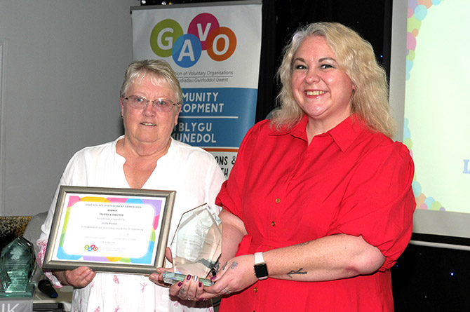 SYDIC's Lesley Brunton, left, with Kerry Hudson of United Welsh Housing Association