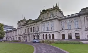 Cardiff University is set to axe 400 jobs