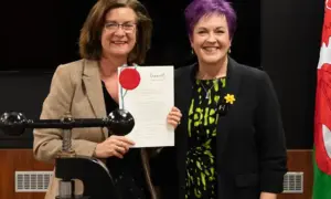 First Minister Eluned Morgan, left, and Dawn Bowden, minister for children and social care