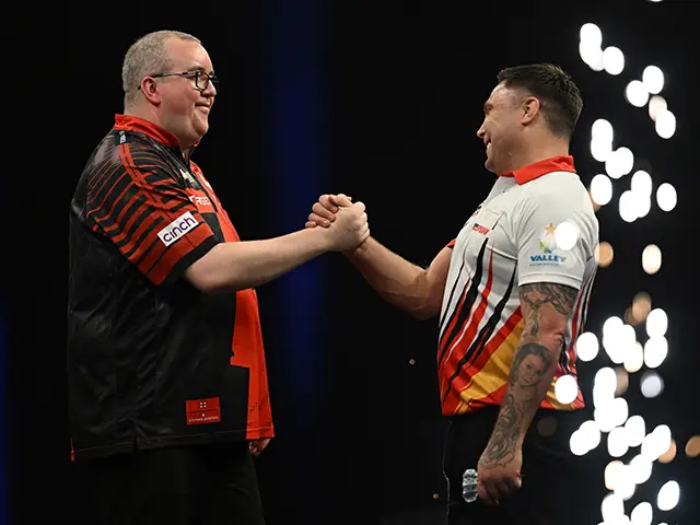 Gerwyn Price, right, and Stephen Bunting during the Berlin final