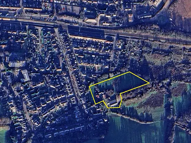 Aerial view of land off Princes Avenue, Caerphilly, showing rough outline of land potentially earmarked for development in Caerphilly Council’s draft LDP proposals