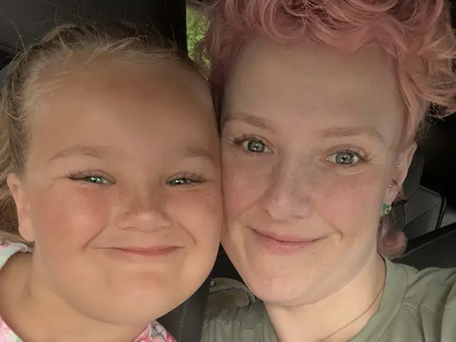 Poppy and mum Leisha Davies
