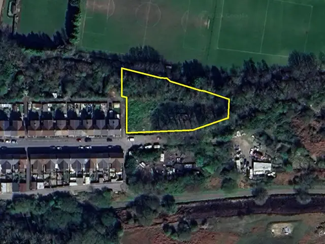 Aerial Image of the proposed development site (marked roughly in yellow) next to Coedcae Road, Abertridwr