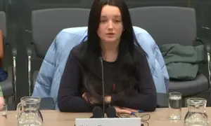 Elektra Thomas, 15, speaking in the Senedd
