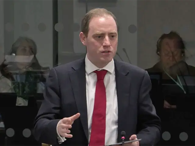 Independent MS Rhys ab Owen