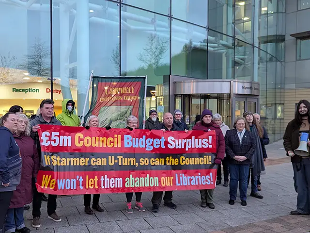 Library campaigners outside Caerphilly County Borough Council offices, January 19, 2026